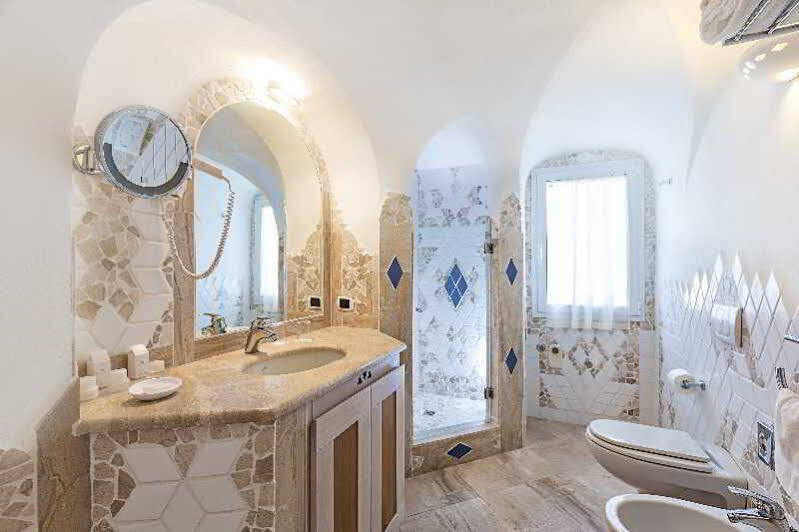 Residence Living Poltu Quatu Арцакена Экстерьер фото